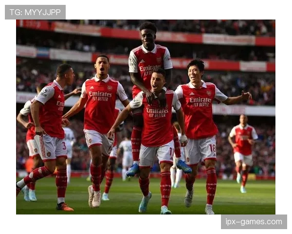 西汉姆联主场迎战阿森纳，关键三分争夺战点燃英超战火