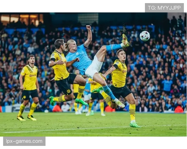 哈兰德 vs 伊布:北欧中锋的战术角色与终结效率对比 哈兰德 vs 伊布:北欧中锋的战术角色与终结效率对比